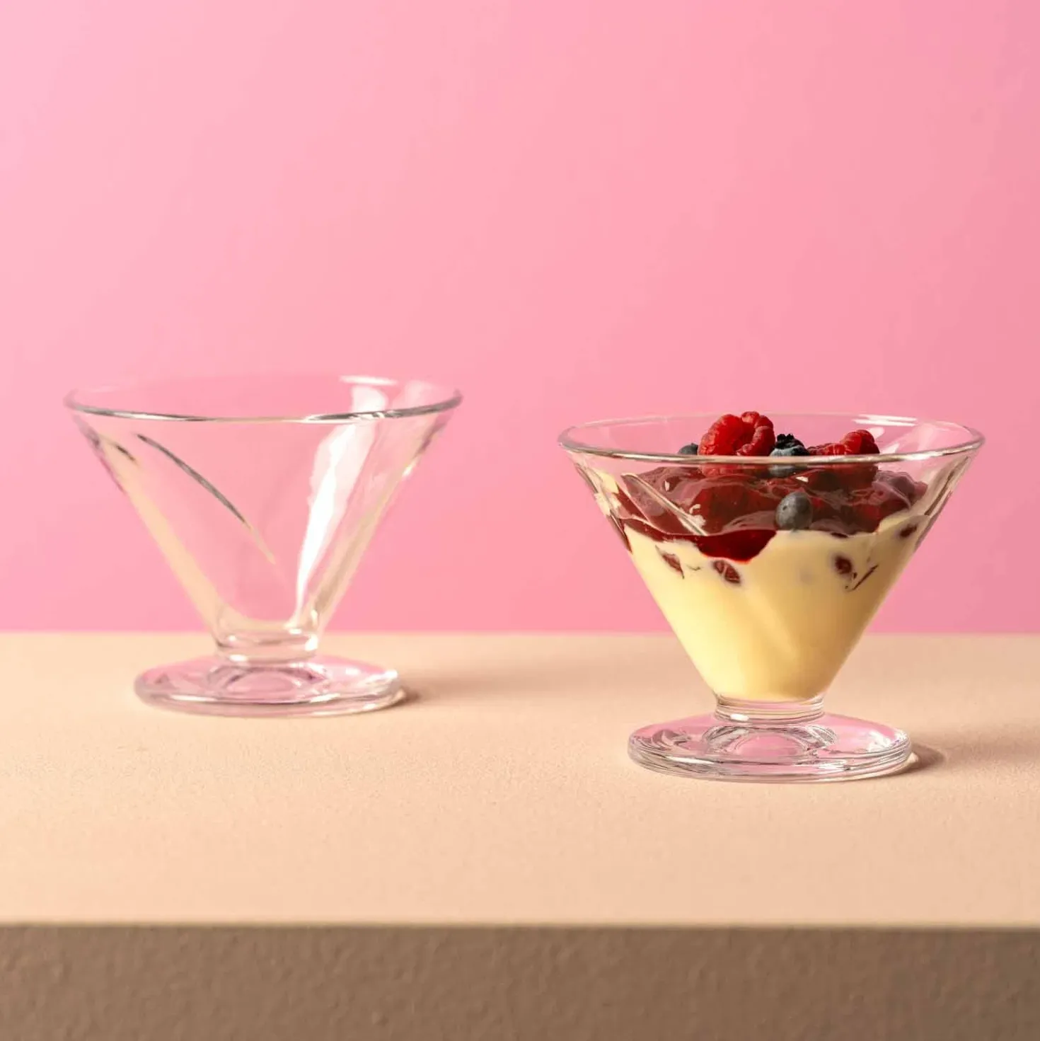 Eisschale aus Glas CONO 270 ml 4er-Set